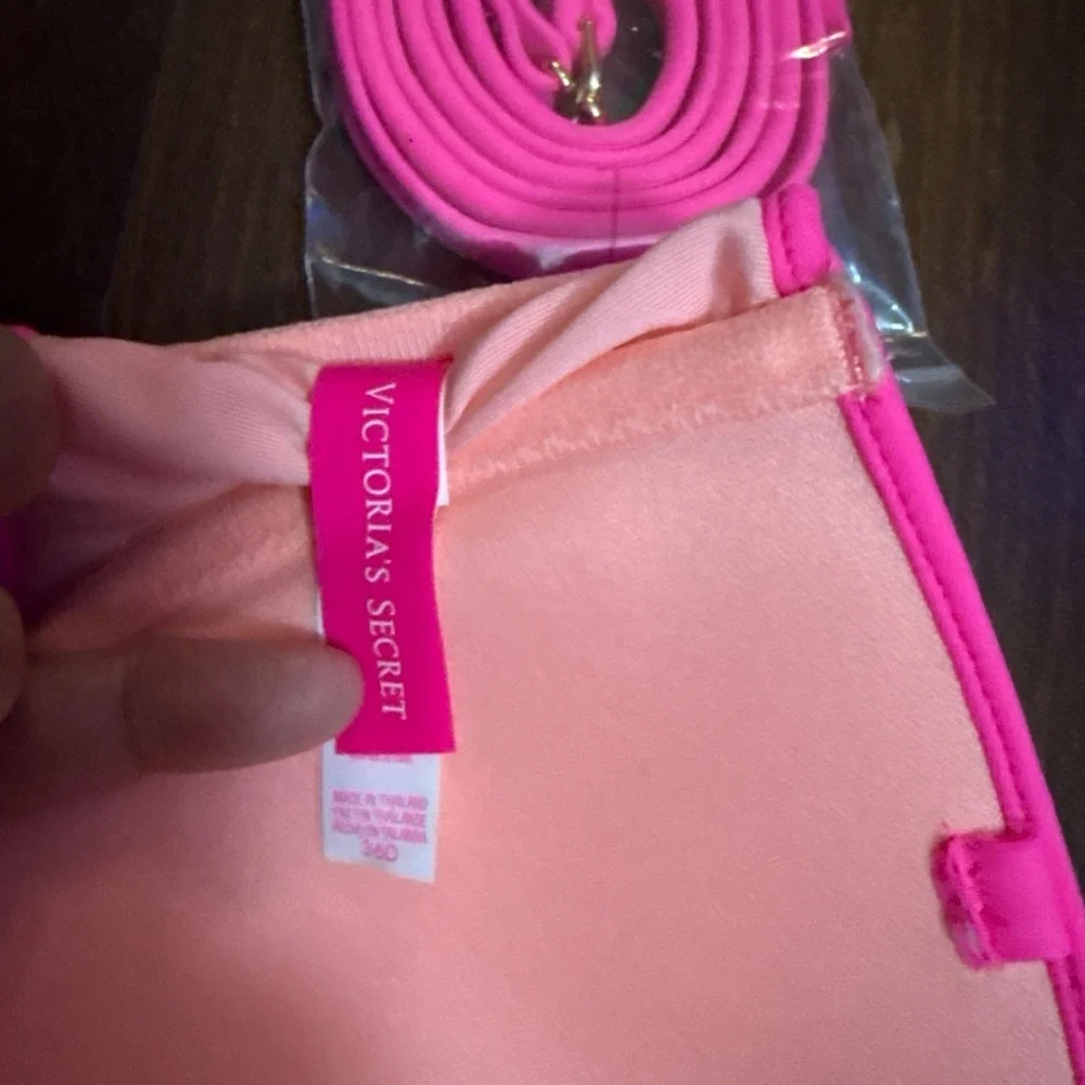 VICTORIA’S SECRET Bikini Top Size 36D